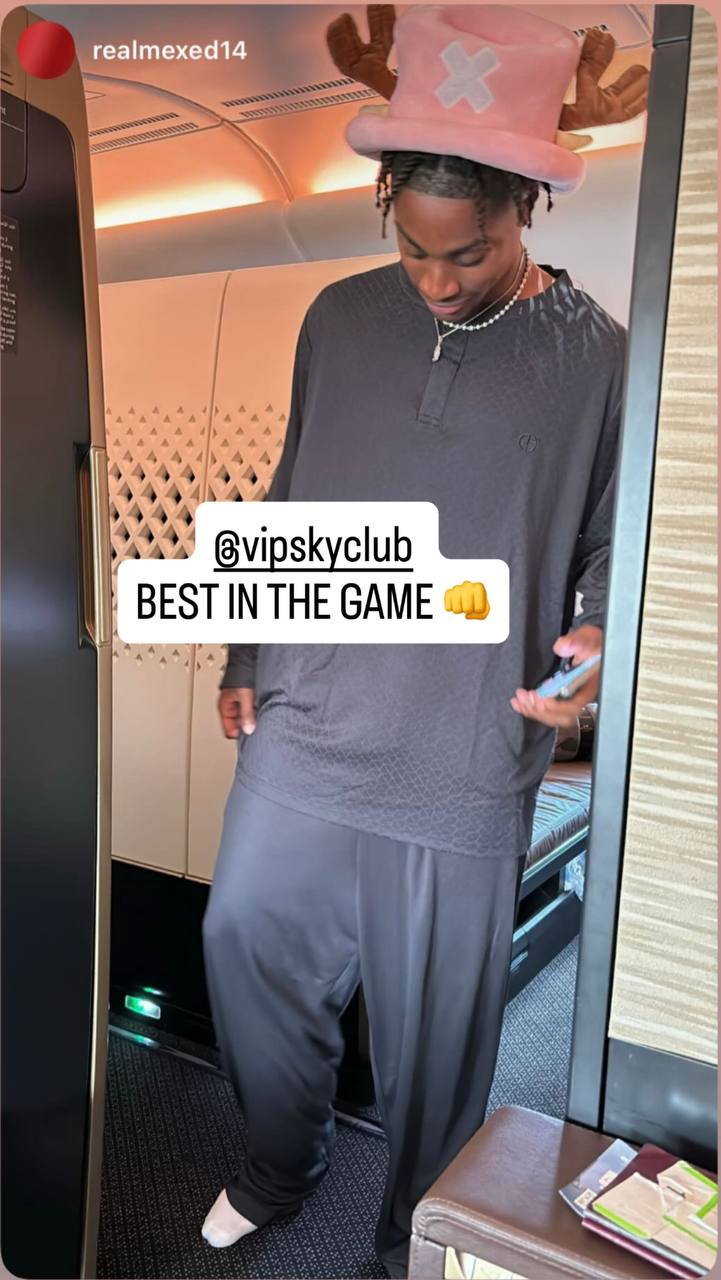 Instagram story from realmexed14 in a first class suite